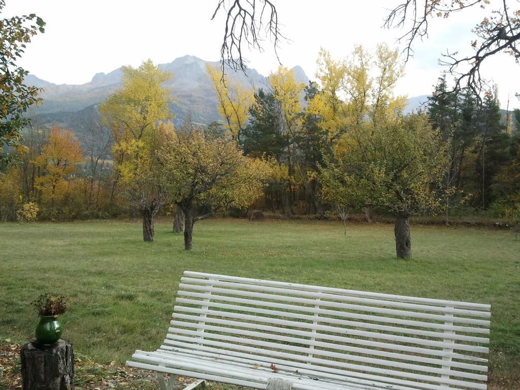 Bed and Breakfast Domaine De Lara Barcelonnette Exteriér fotografie